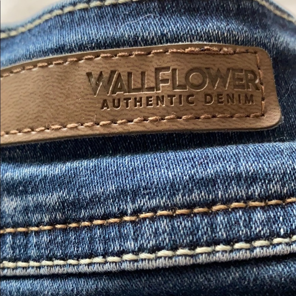 Pants - Picture 3 of 4